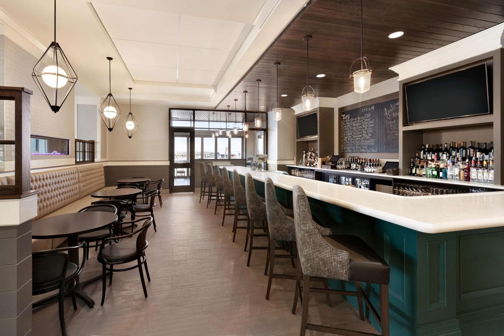 Embassy Suites By Hilton Wilmington Riverfront Eksteriør bilde