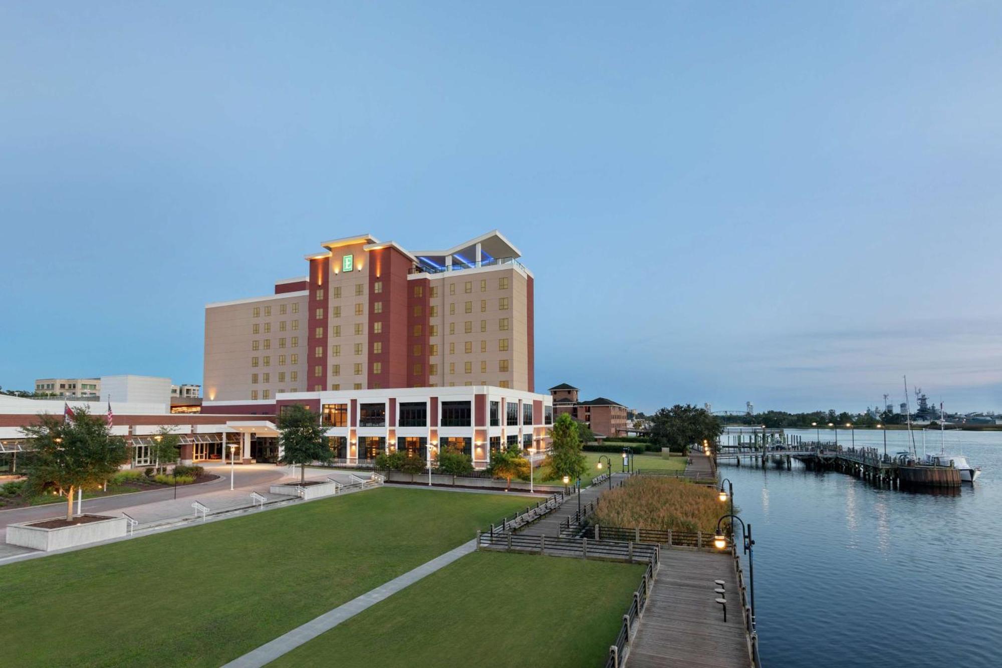 Embassy Suites By Hilton Wilmington Riverfront Eksteriør bilde